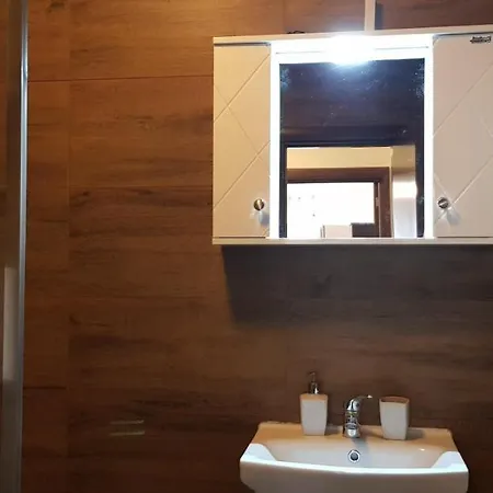 شقة Karastoyanovi's *