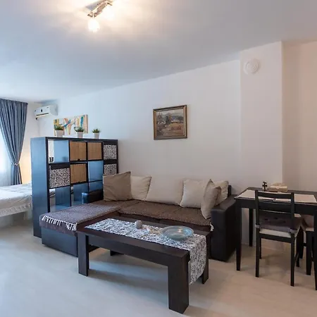 Karastoyanovi's Apartmán